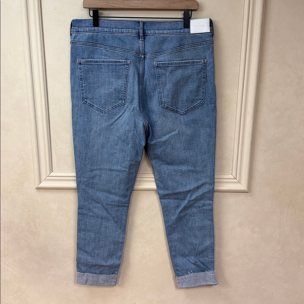 New! Express Skinny Hugh Rise Capri Jeans size 14R - Picture 5 of 6